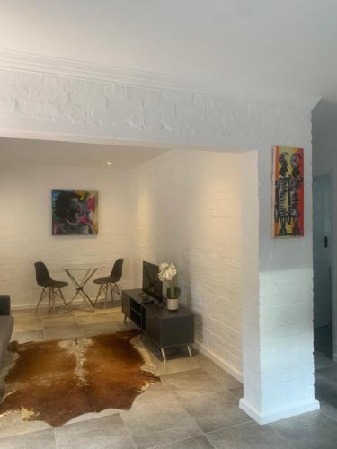 Modern cottage in Hout Bay