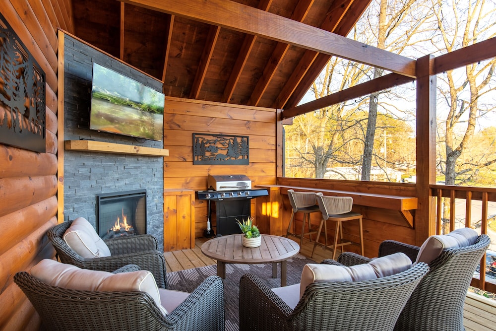 Parkway Paradise w Private Hot Tub - photo 47