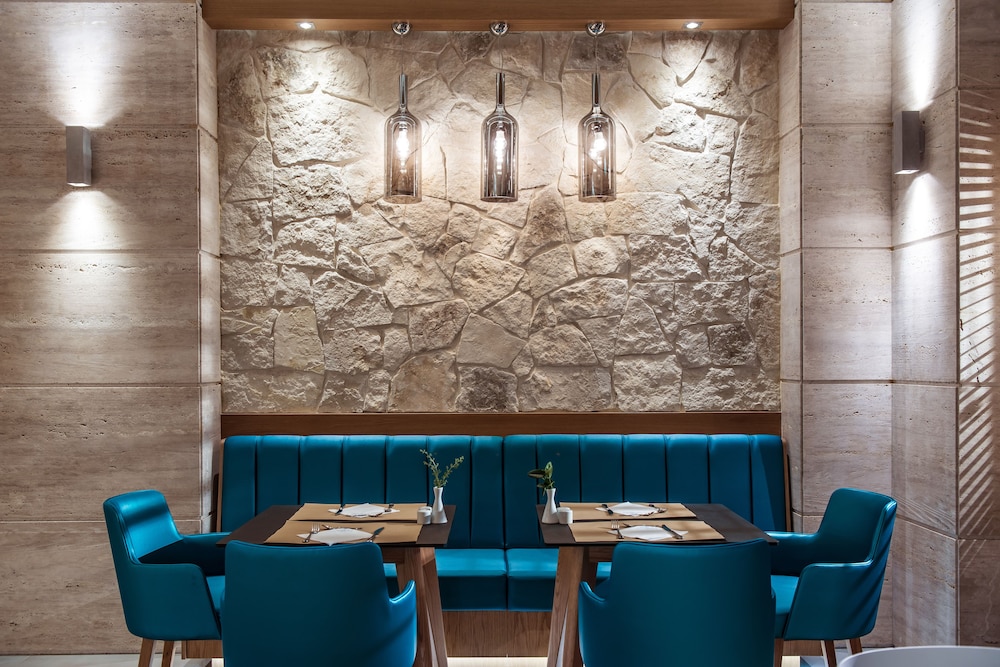 מזון ומשקאות