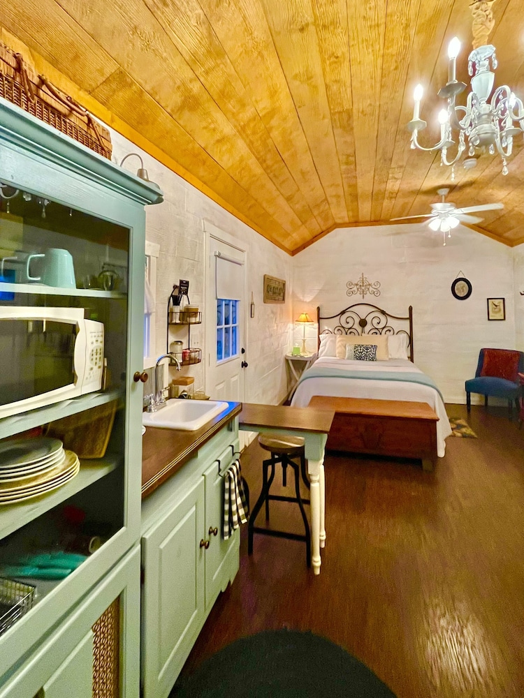 The Alexander at Creek Road - photo 24