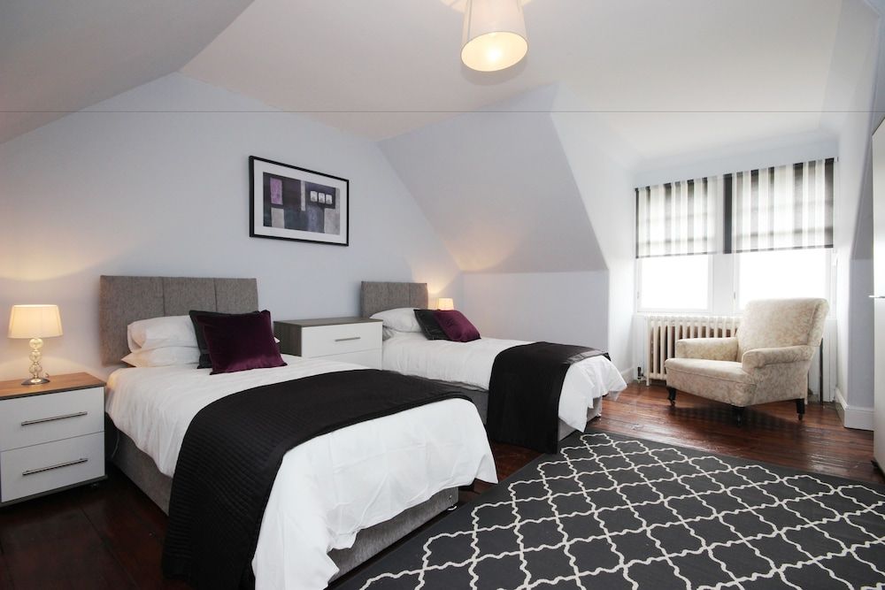 Braemount House — 4-Star Luxury Hotel in Paisley, United Kingdom