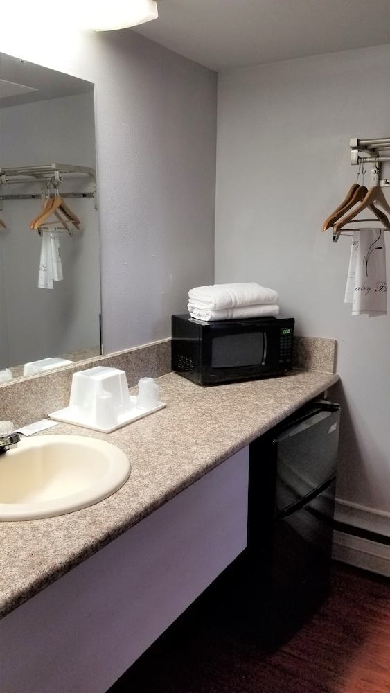 Santa Fe Inn Pueblo - photo 11