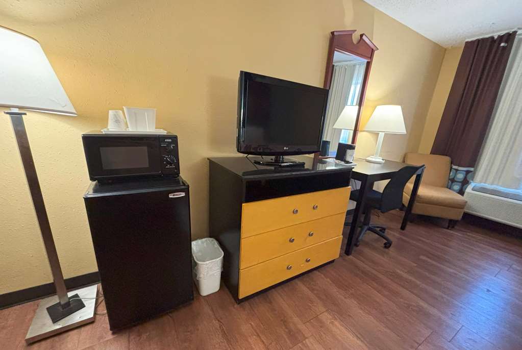 Super 8 by Wyndham O'Fallon - photo 13