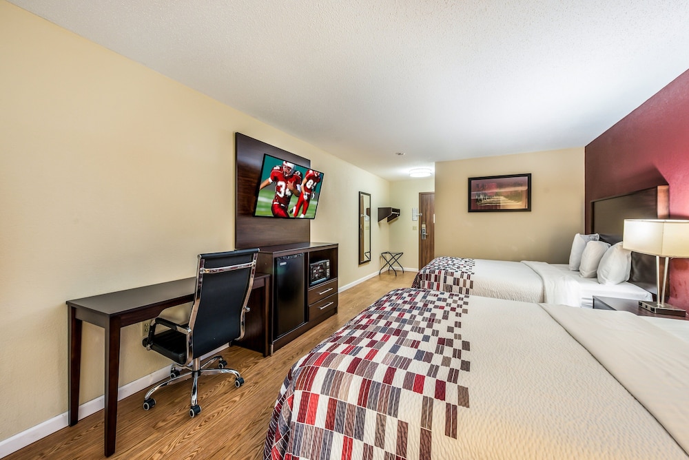 Red Roof Inn & Suites Wapakoneta - photo 19