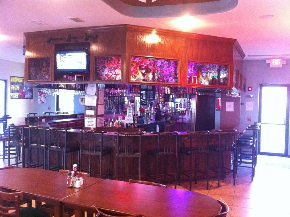 Lakeview Inn & Suites - photo 36