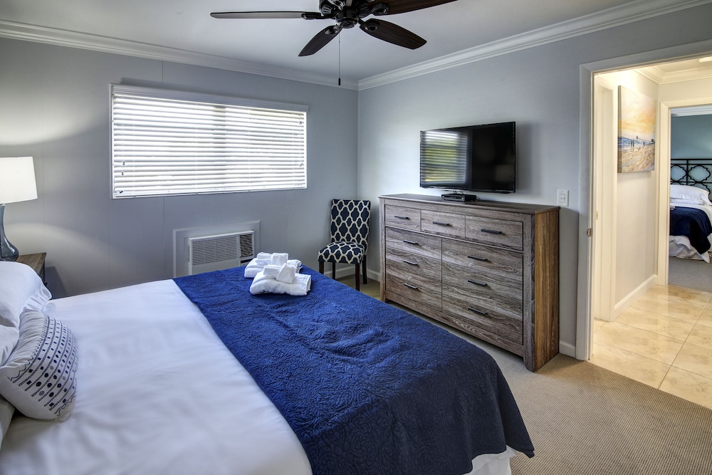 May Dee Suites - photo 7