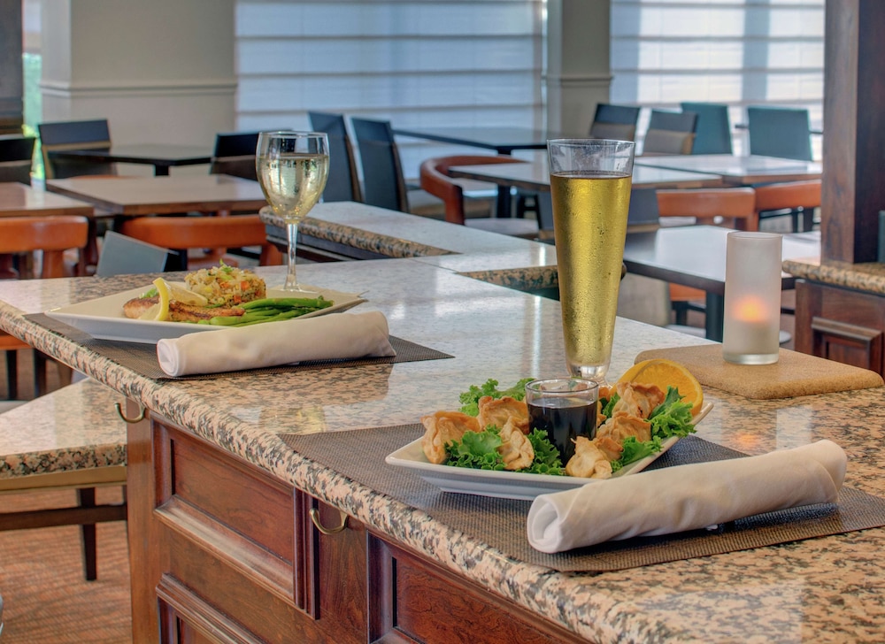 Hilton Garden Inn Norwalk - photo 53