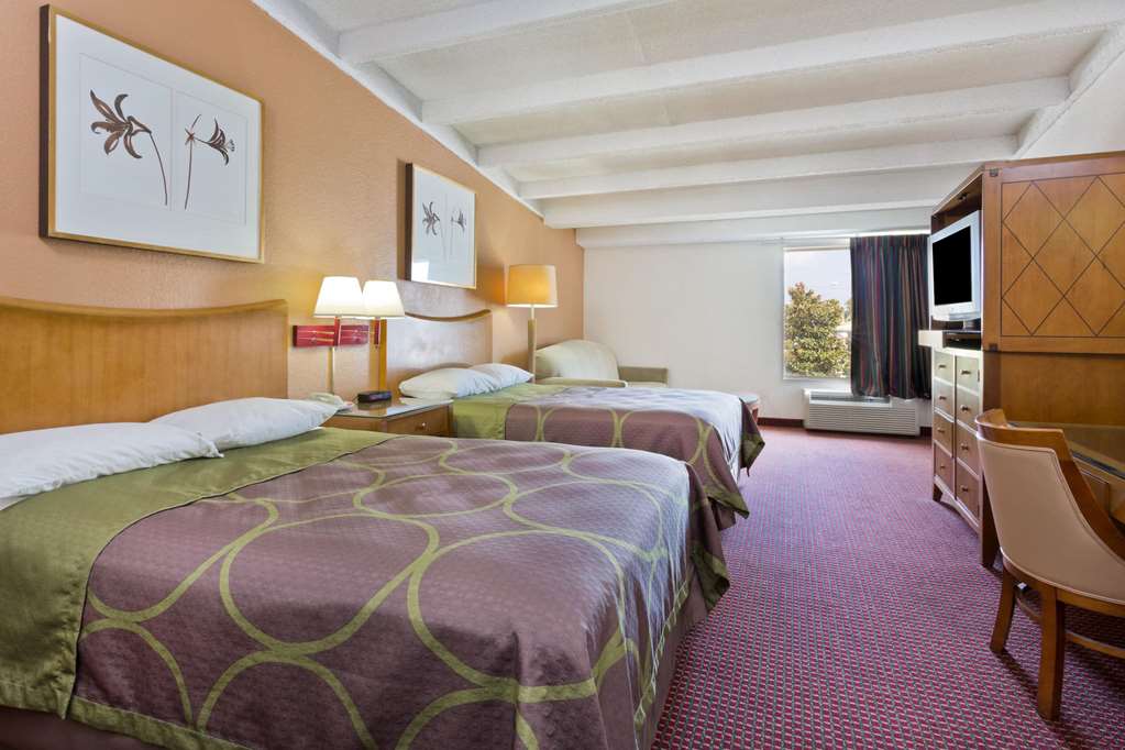 Super 8 by Wyndham Melbourne - photo 15