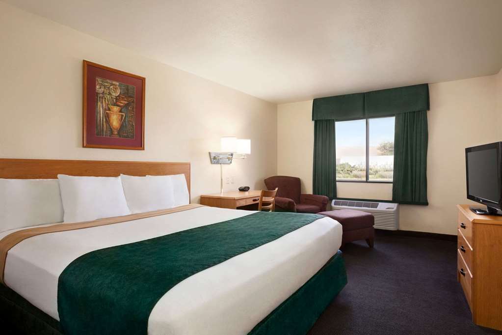 Travelodge by Wyndham Pecos - photo 9