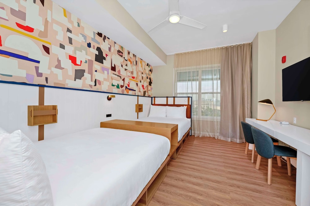 Embassy Suites by Hilton Orlando Sunset Walk - photo 5