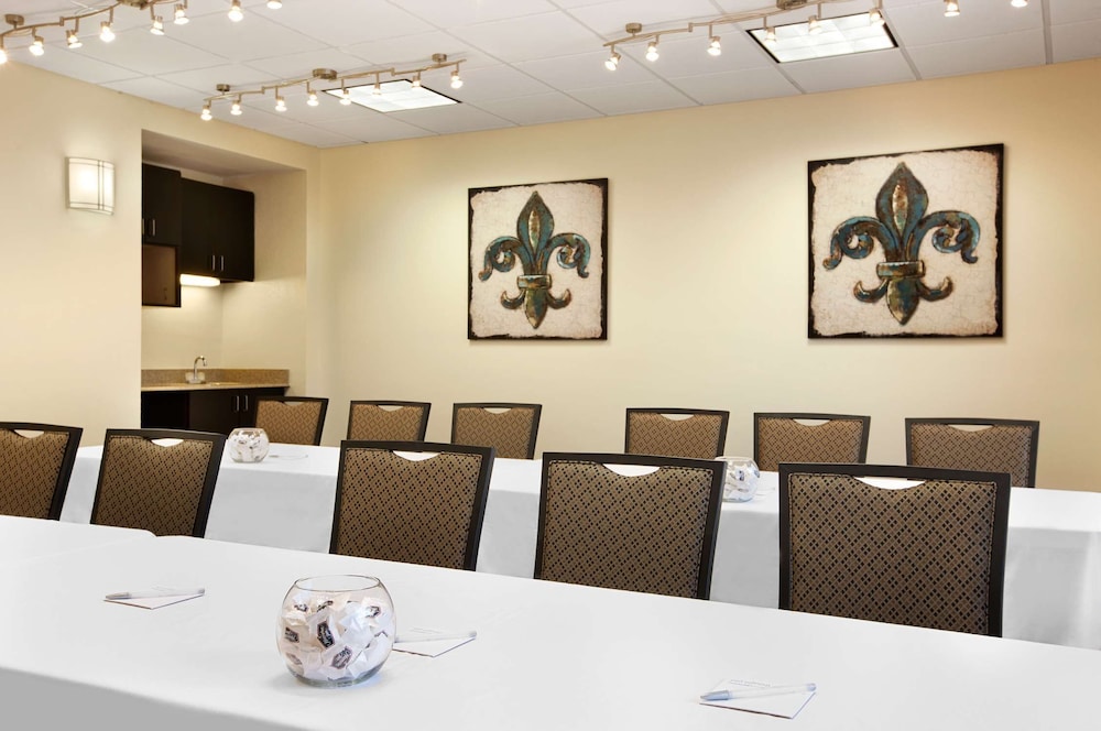 Hampton Inn Slidell - photo 35