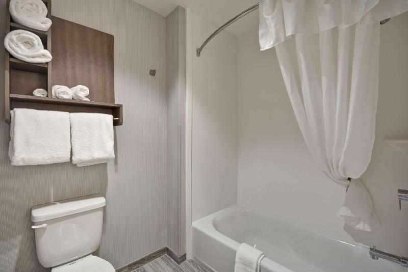 Homewood Suites by Hilton Rocky Mount - photo 28