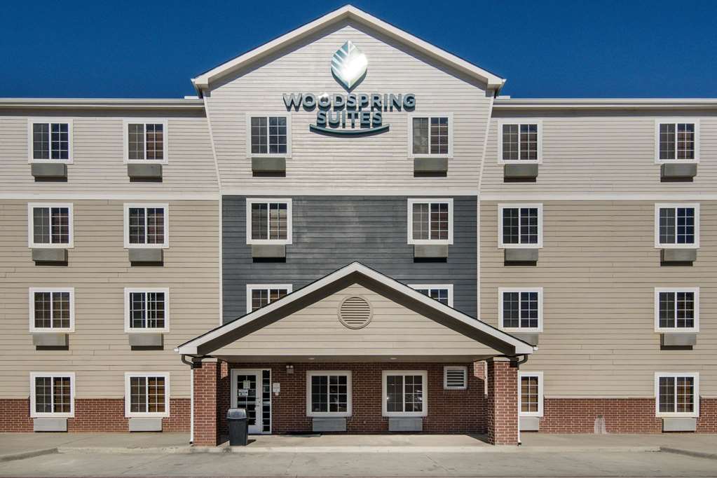 Woodspring Suites Denton - photo 9