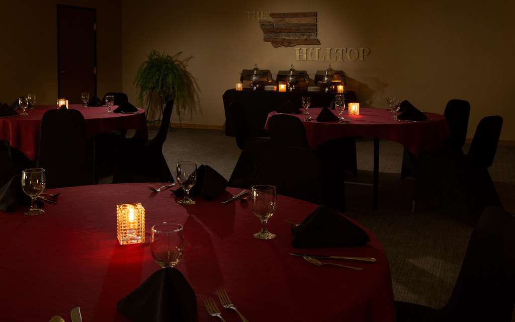 Coast Hilltop Inn - photo 11