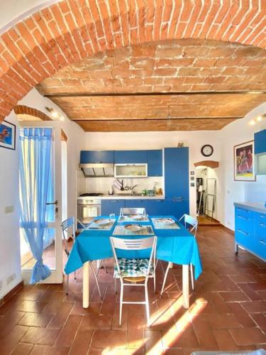 Appartamento vista Porto Portoferraio — 4-Star Luxury Hotel in Portoferraio, Italy