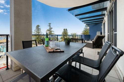 Ocean View Spacious Luxury 3 Bedroom Pool Central Walk everywhere 6PM CHECKOUT — 4-Star Luxury Hotel in The Entrance, Australia