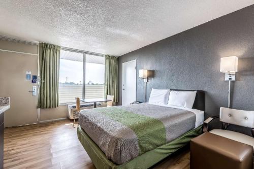 Concorde Inn Suites Pekin - photo 22