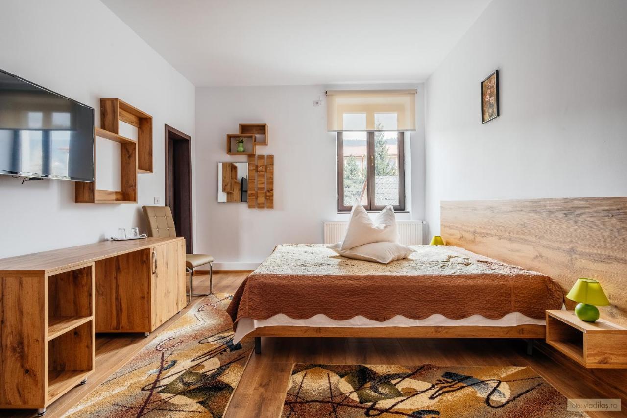 Hotel Carpati — hotel in Gura Humorului