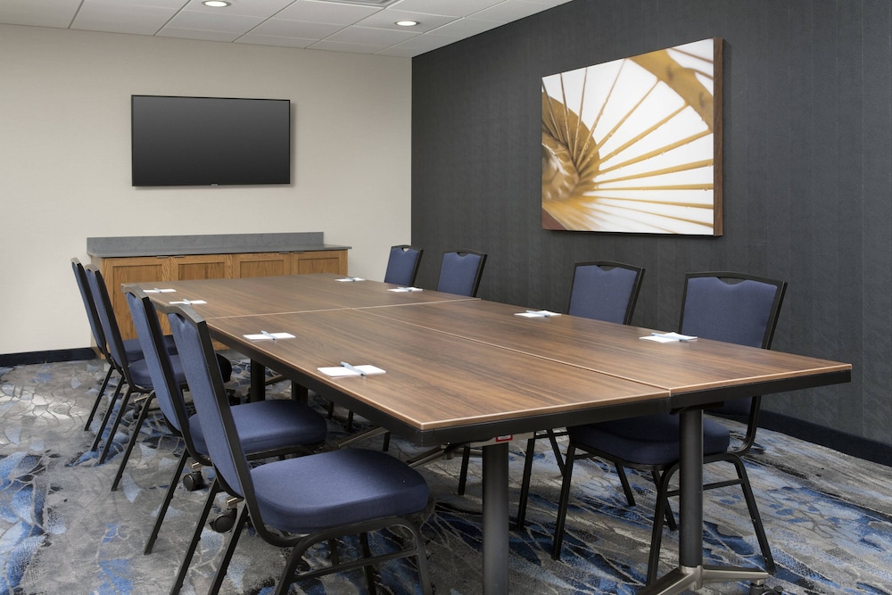 Fairfield Inn & Suites by Marriott New Orleans Metairie - photo 77