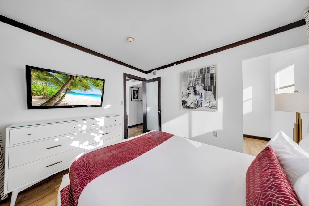 The Shoreline Suites - photo 5