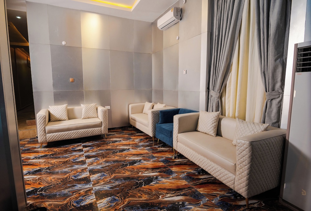 Asato Hotel — Asaba — photo 2