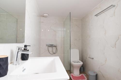 Sunrise Apartment By Athens Airport — 4-Star Luxury Hotel in Spata, Greece