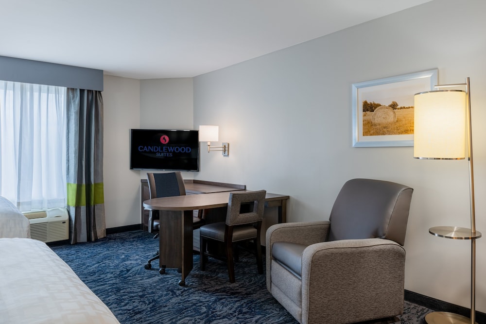 Candlewood Suites Cookeville by IHG - photo 19
