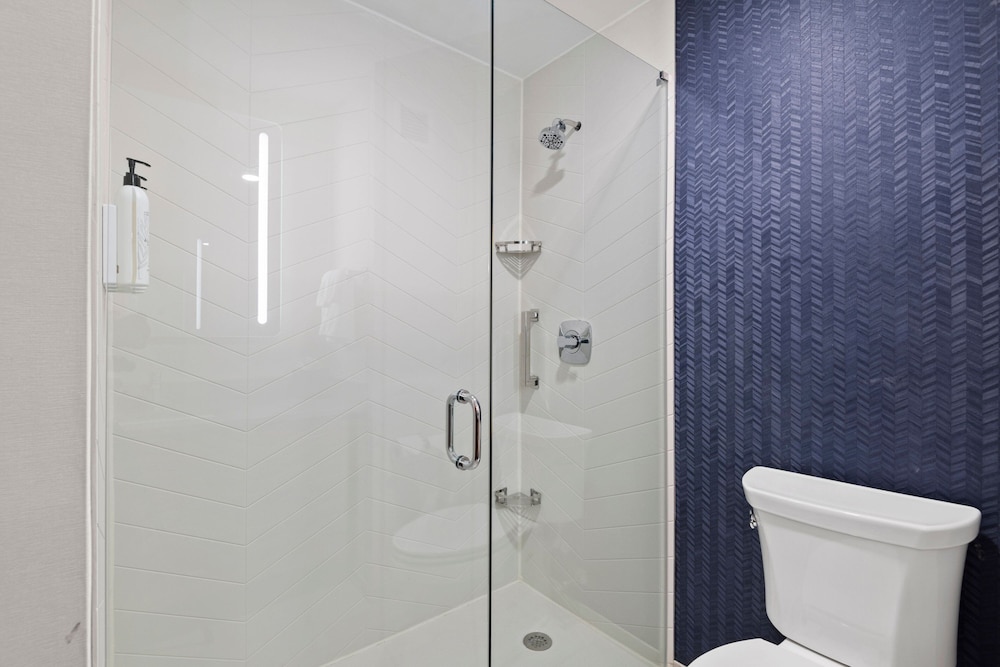 Fairfield Inn & Suites by Marriott Hickory - photo 14