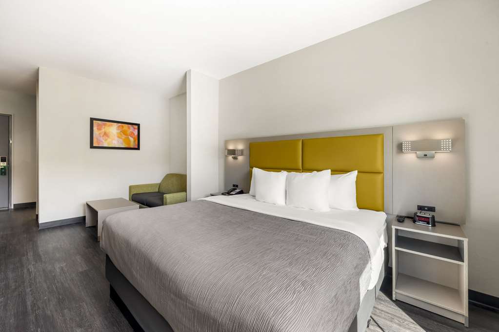 Quality Inn & Suites Joelton Nashville - photo 11