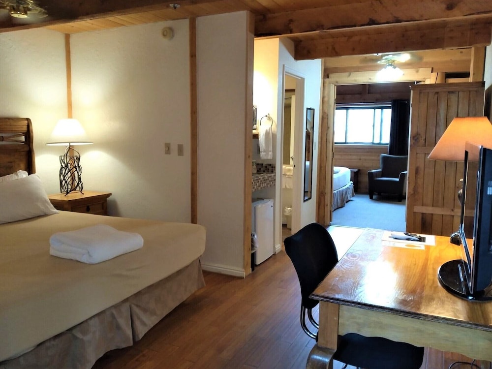 The Boulder Creek Lodge - photo 19