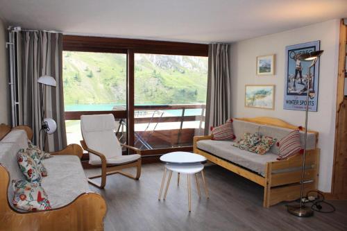 Résidence Palafour 3 pièces familial spacieux 2 salle de bain douche balcon vue lac MAE 3443 — 4-Star Luxury Hotel in Tignes, France