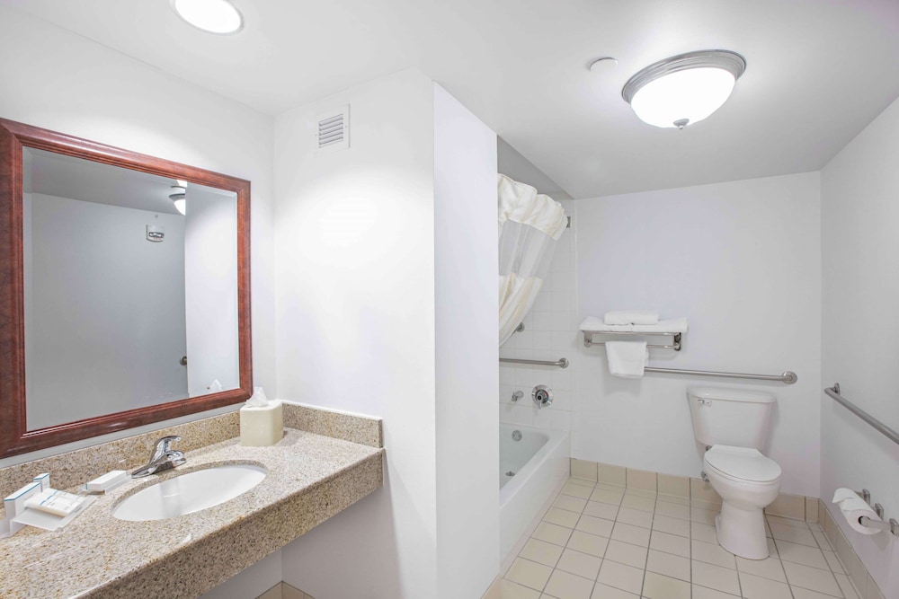 Hilton Garden Inn Des Moines Urbandale - photo 15