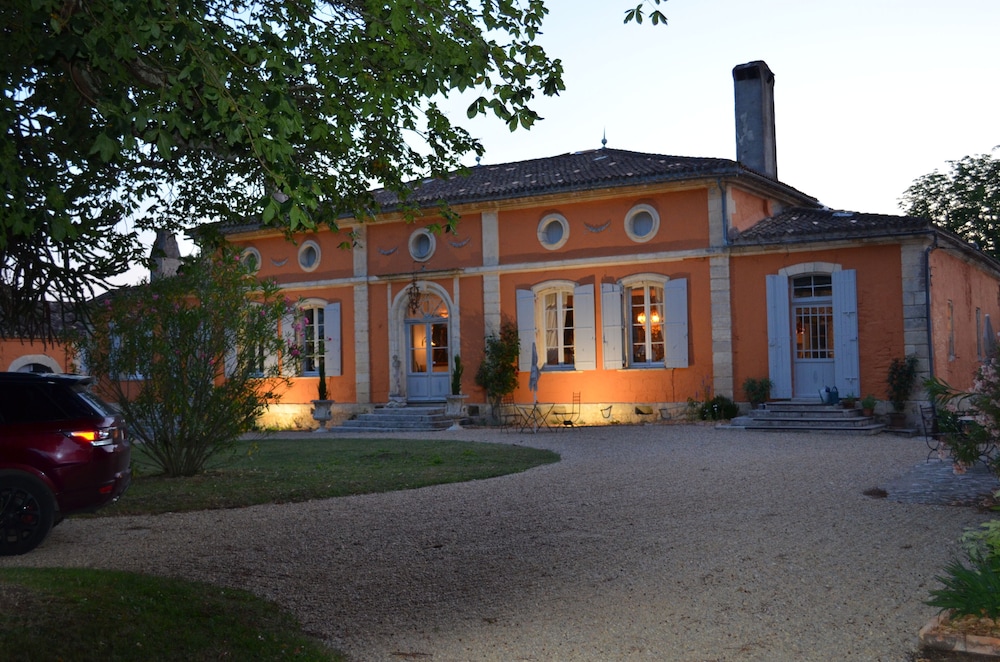 Chateau Ciers — hotel in Saint-Ciers-Sur-Gironde