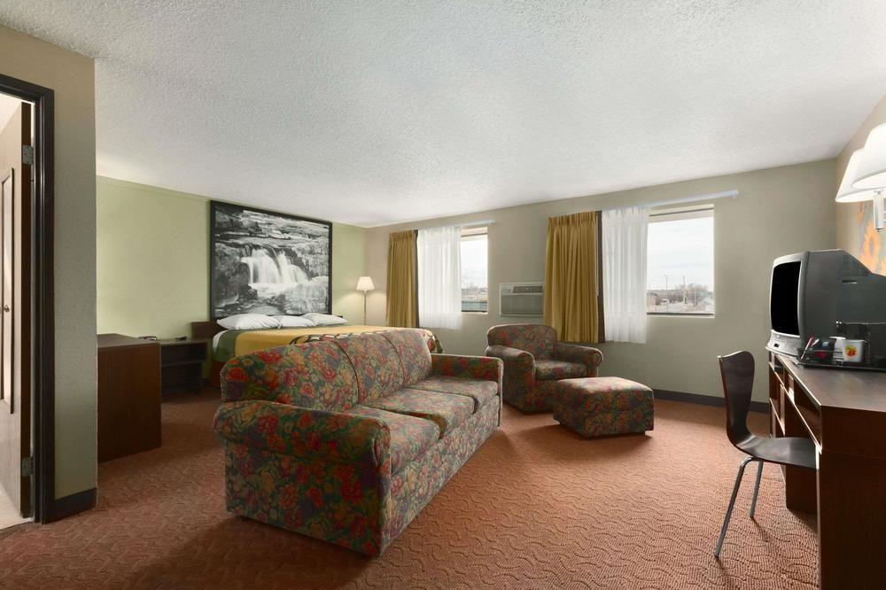 Knights Inn Sioux Falls - photo 11