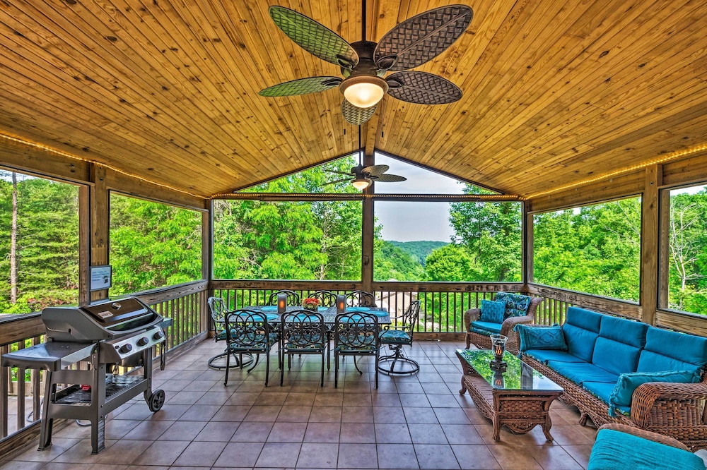 Charming Getaway W Lake Cumberland Views — Albany