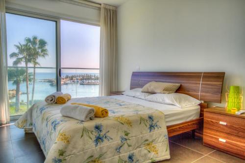 Beachfront Trident