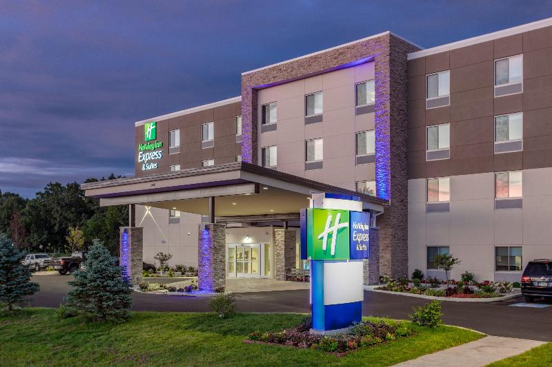 Holiday Inn Express & Suites Elkhart North by IHG - photo 2