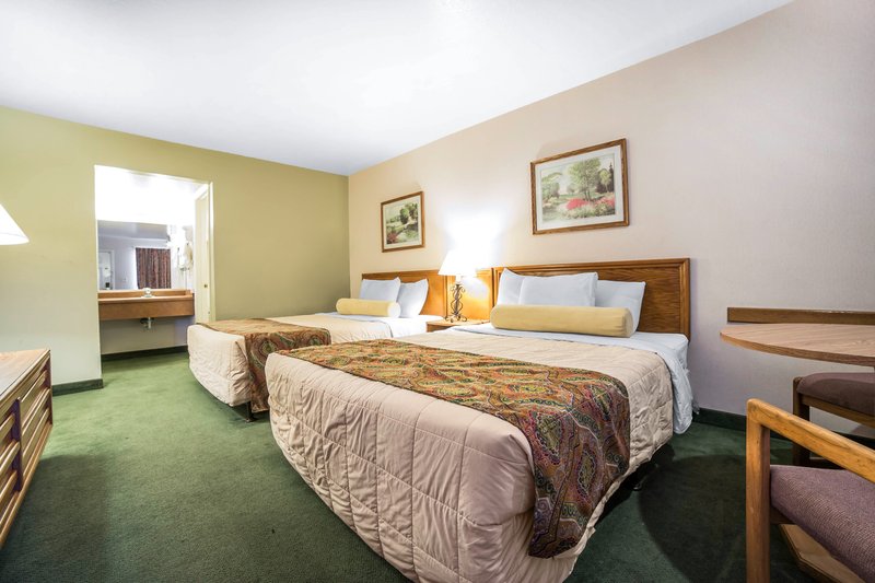 Rodeway Inn Red Hills - photo 7