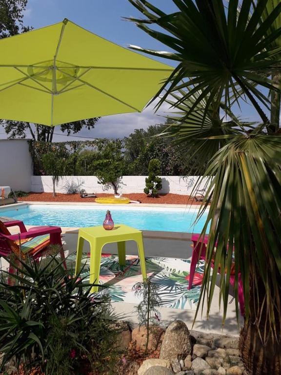 Lili — 4-Star Luxury Hotel in Ceret, France
