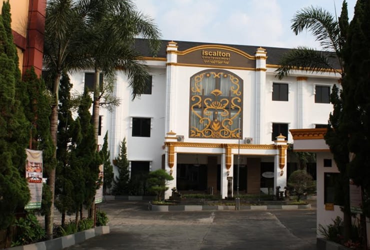 Iscalton Courteous - last minute hotel in Cicurug