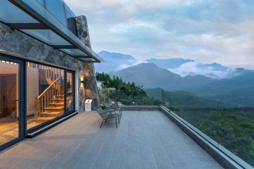 Jianglu Fengchuiyuntai HOTEL — 4-Star Luxury Hotel in Chongqing, People's Republic of China
