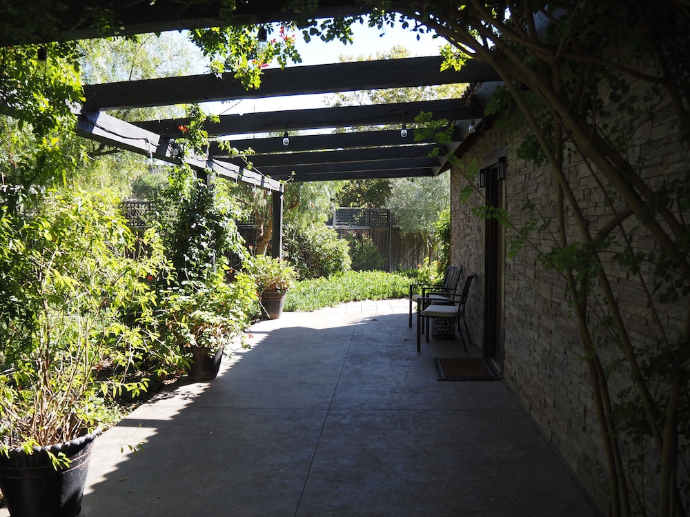 La Arboleda — Lompoc — photo 2
