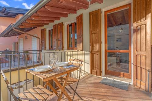 Shiba Loft in the heart of Desenzano — 4-Star Luxury Hotel in Desenzano Del Garda, Italy