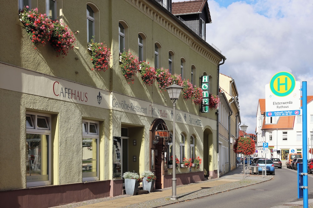 Arcus Hotel - carbon neutral hotel in Elsterwerda