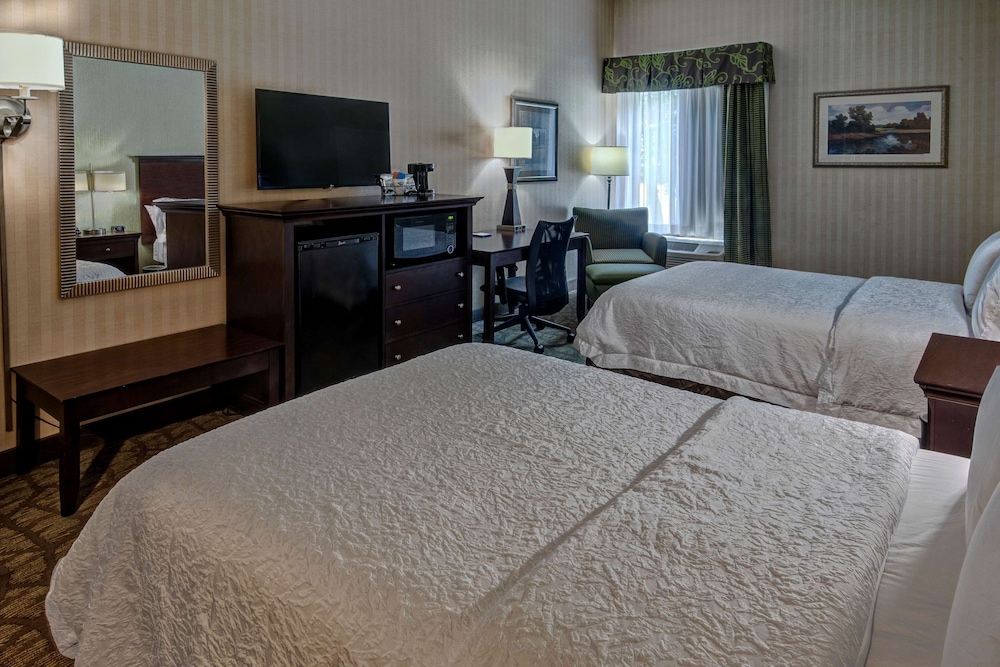Hampton Inn Rocky Mount - photo 13