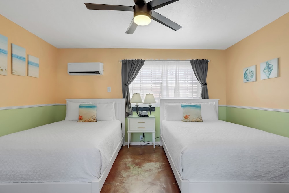 The Palms Hotel - photo 25