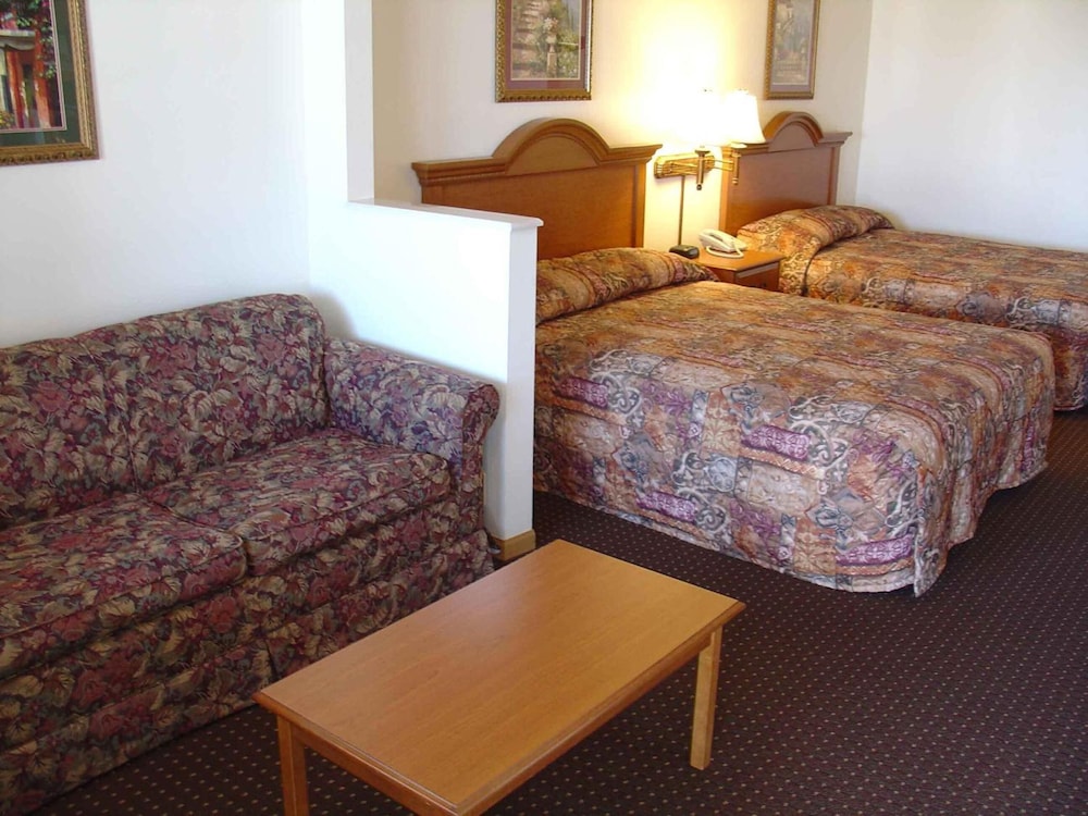 Countryside Suites - photo 12
