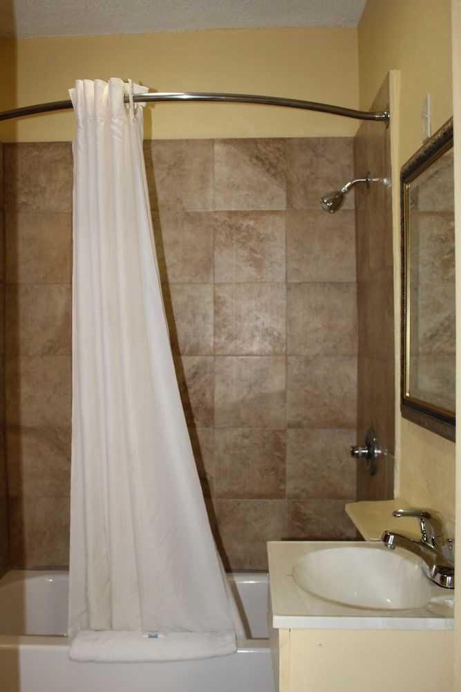 Double N Motel - photo 7