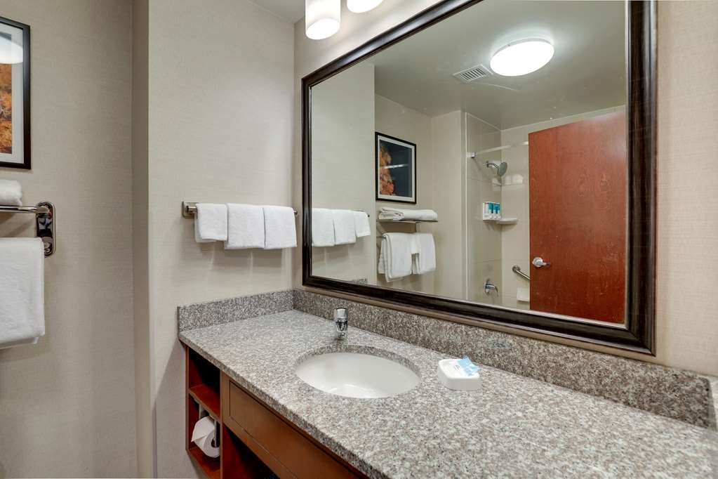 Drury Plaza Hotel Mt. Vernon - photo 44