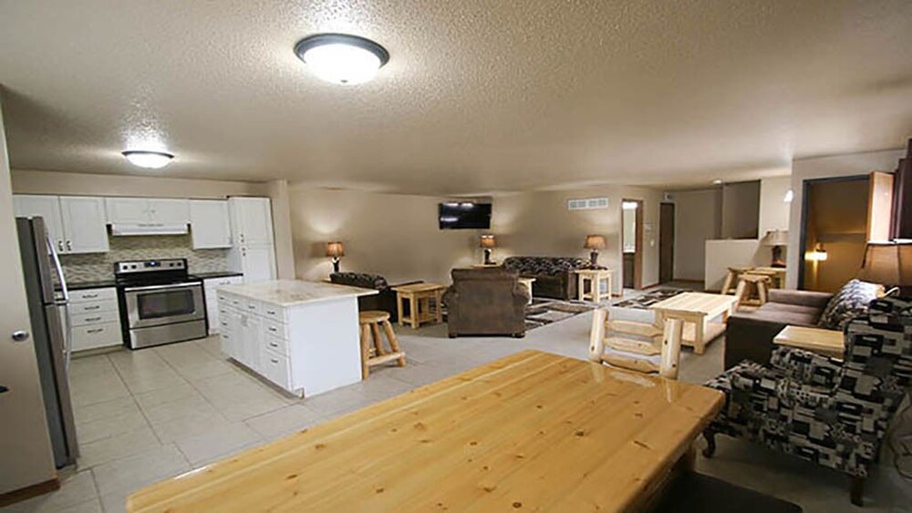 Woodside Dells Hotel & Suites - photo 18